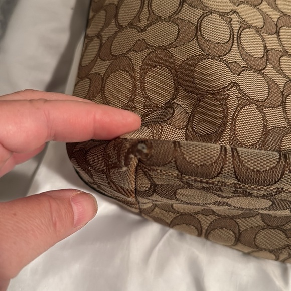 Coach purse - Picture 5 of 7